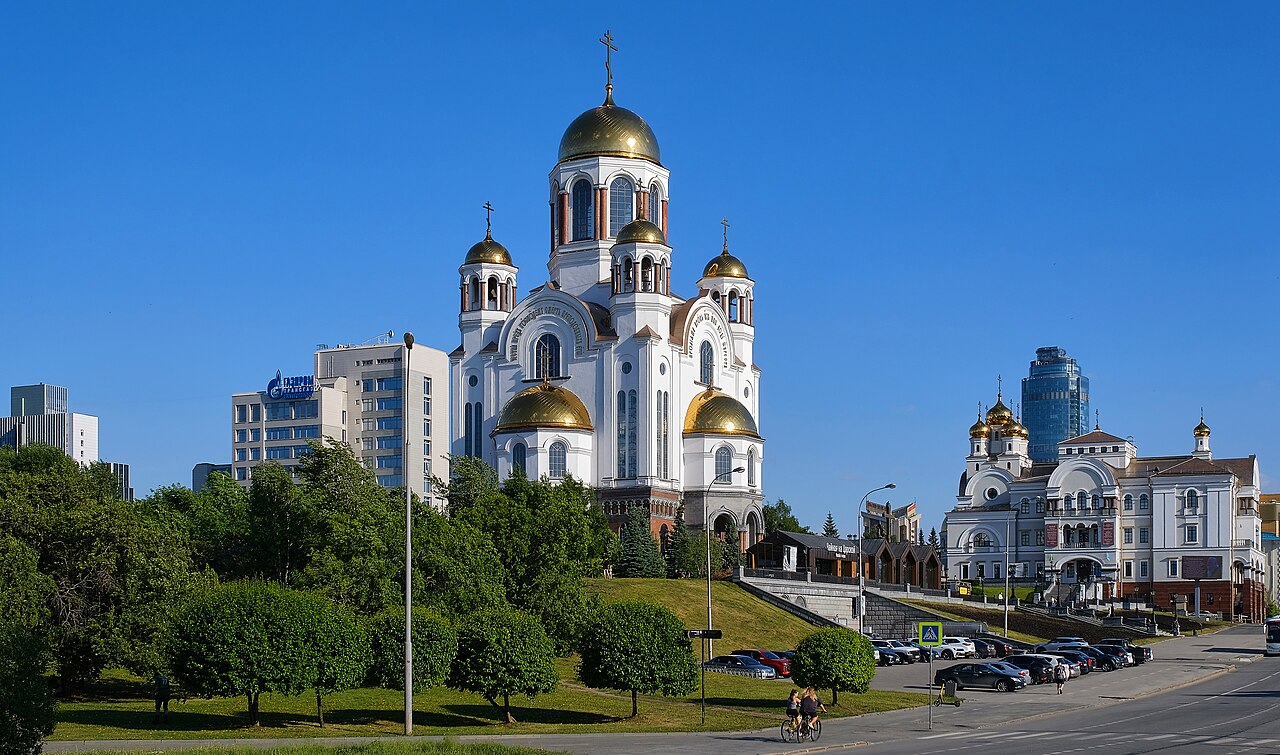 Частный самолёт в Екатеринбург — Храм на Крови в Екатеринбурге