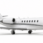 Cessna Citation Ascend — белый бизнес-джет, нос направлен вправо