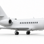 Falcon 2000EX — белый бизнес-джет, нос направлен вправо