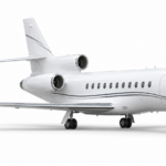 Dassault Falcon 900LX — белый бизнес-джет, нос направлен вправо