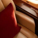 Bombardier Global 8000 — кресло и отделка боковой панели