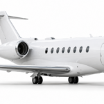 Hawker 4000 — белый бизнес-джет, нос направлен вправо