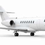 Hawker 850XP — белый бизнес-джет, нос направлен вправо