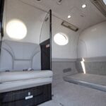 King Air 360 — задний туалетный отсек